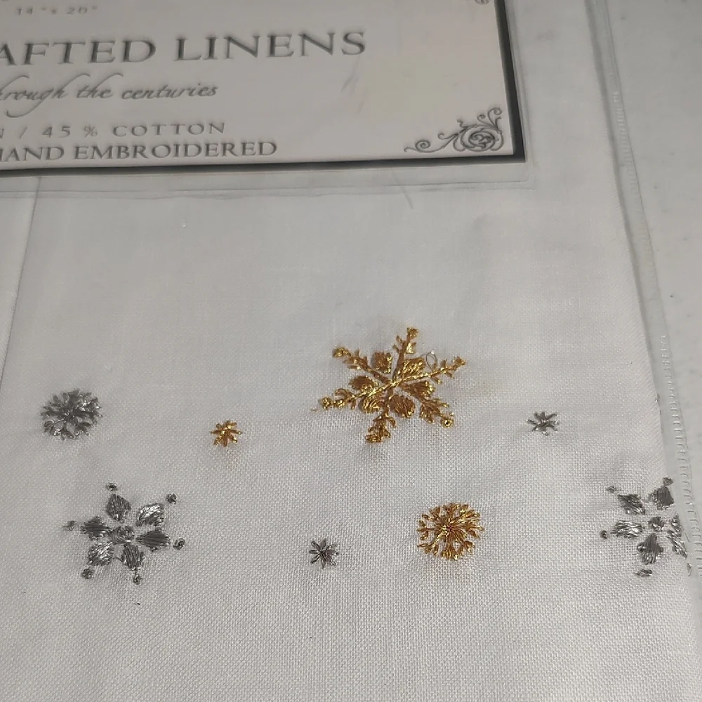 Hand Crafted White and Gold Hand Towels